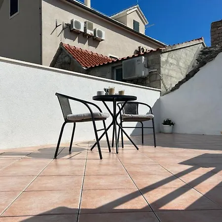 Little Shine Apartment Bol Exterior photo